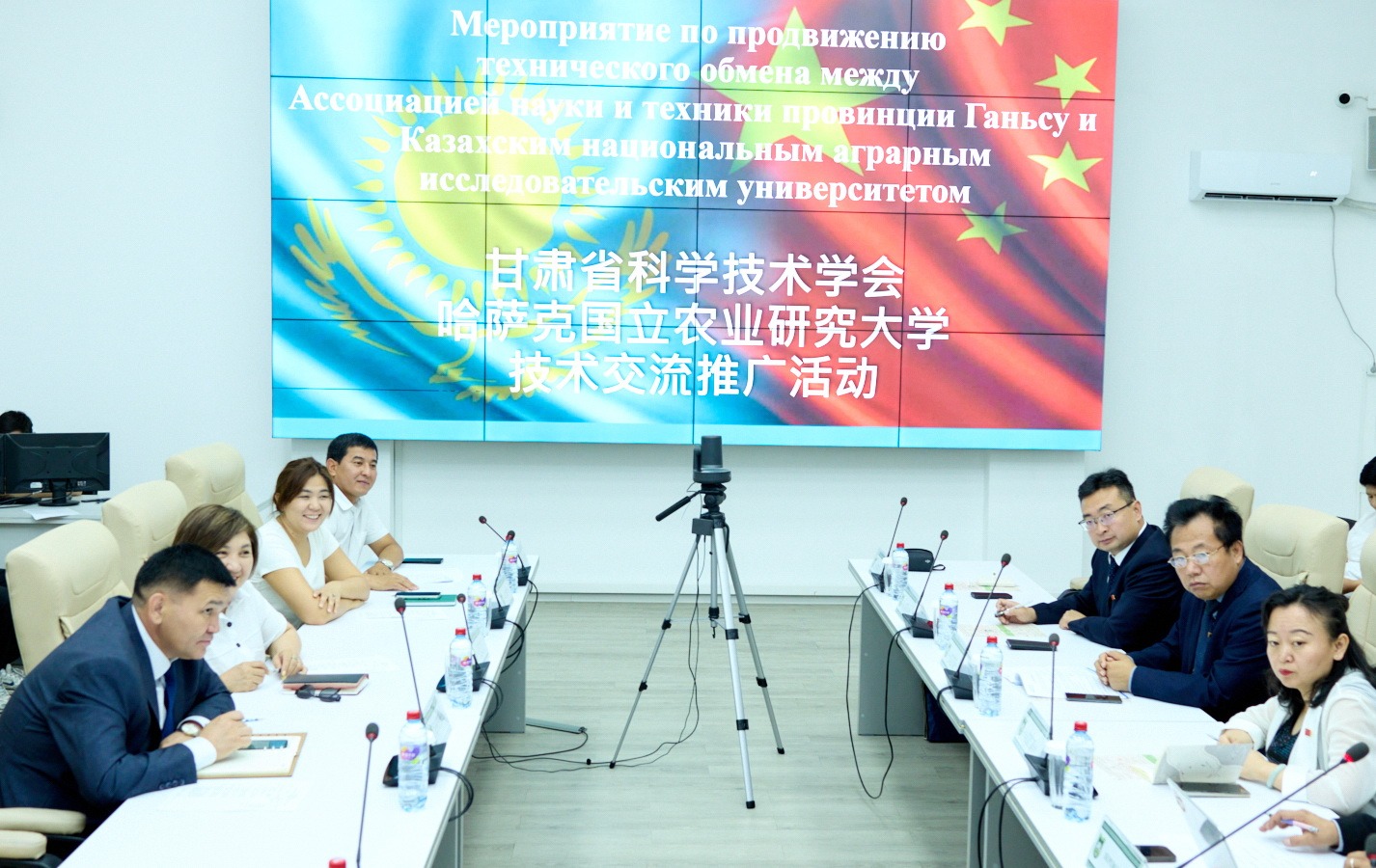 KazNARU ГАНЬСУ ПРОВИНЦИЯСЫНЫҢ ҒЫЛЫМ ЖӘНЕ ТЕХНИКА ҚАУЫМДАСТЫҒЫ ДЕЛЕГАЦИЯСЫН ҚАБЫЛДАДЫ